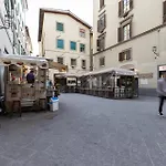 Stay In The Heart Of Florence